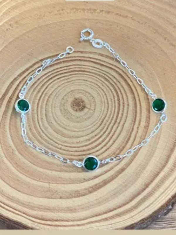 Pulseira com Pedras Verdes