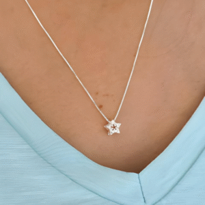 Colar Mini Estrela Cravejada